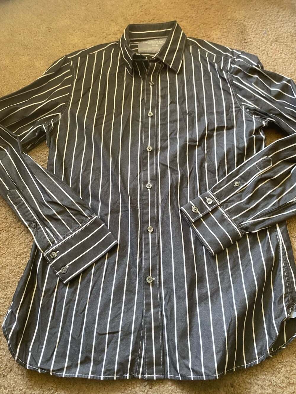 American Eagle Outfitters Button-Up Shirt Size M/M Black White Striped
